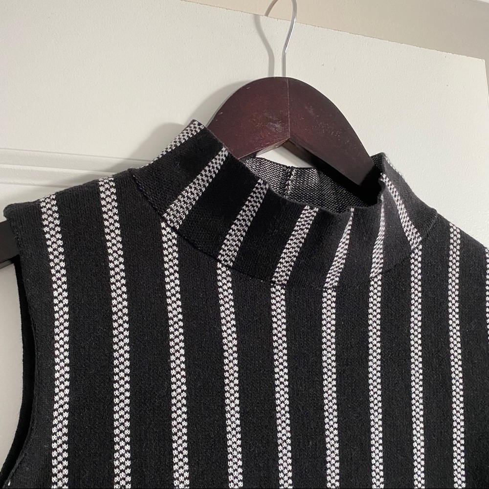 *SOLD* NWT Anthropologie Moth Rochester Top - Picture 7 of 8